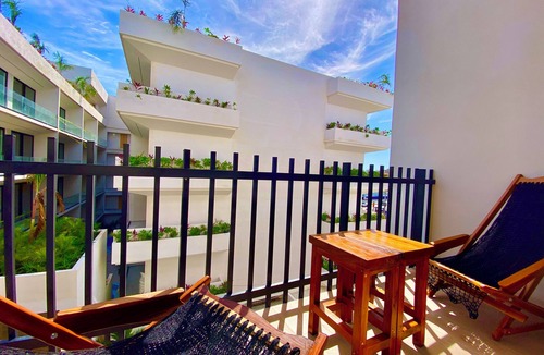 Gonzalo Guerrero Apartment | Urban Towers by Andiani Travel