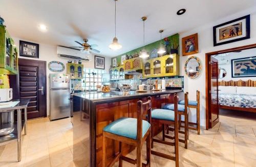 Ejidal Villa | UrbanEden 'Another Day In Paradise'