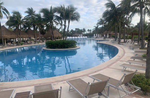 Villa Juarez Hotel | VIDANTA Mayan Palace full-service resort with oceanfront pool, Cirque du Soleil