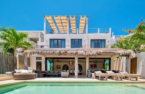 Isla Mujeres Villa | Villa Encantada 6 BR Beachfront Complete Luxury with private chef