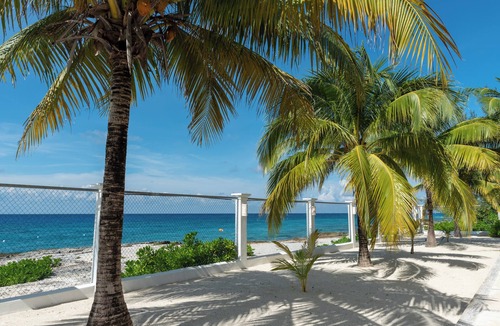 Zona Hotelera Norte Villa | VILLA FUENTE, 2-bdrm Garden/Oceanfront View Villa at Villas Santa Pilar Cozumel