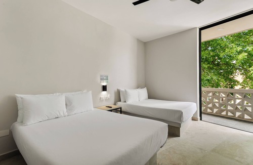 Centro Villa | Villa Maria Teresa By Homirent