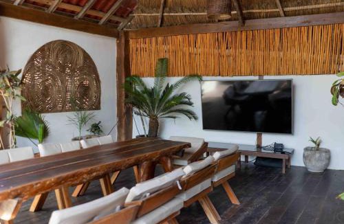 Zona Hotelera Villa | Villa Privada 10 Bdr Con Alberca y Temazcal Ocean Front