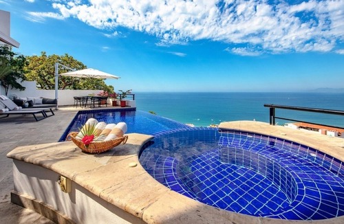 Amapas Villa | Villa Ventana - Luxury 7-bedroom villa - Puerto Vallarta
