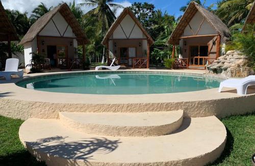 Chiquila Hotel | Villas yalahau