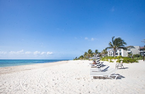 Puerto Juarez Condo | Vive El Sueño: Resort Setting, Beachfront, Private Plunge Pool, 3 +1 Bedrooms