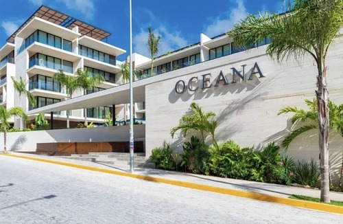 Downtown Condo | VOTED MOST LUXURIOUS! MODERN 3 Bedroom 100 steps to White Sand & Turquoise Water