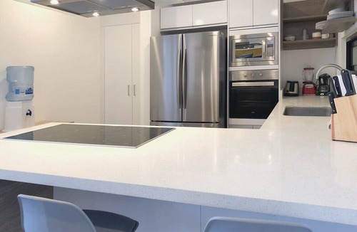 Centro Condo | Walk to 5th Ave & Beach | Oceanview Rooftop Pool