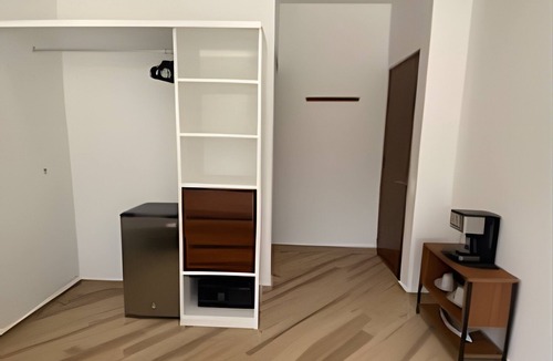 La Veleta Condo | Well-Equipped Lock-Off Studio 105 East