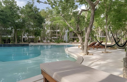 La Veleta Condo | Well-Equipped Lock-Off Studio for Two 301 North