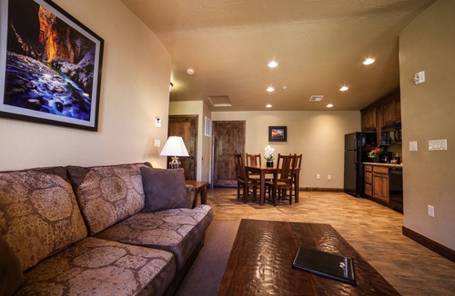 Zion National Park South Entrance Apartment | Zion Canyon Base | 1 Unit | 0.7 Miles to Zion Nature Center and Main Shuttle Hub