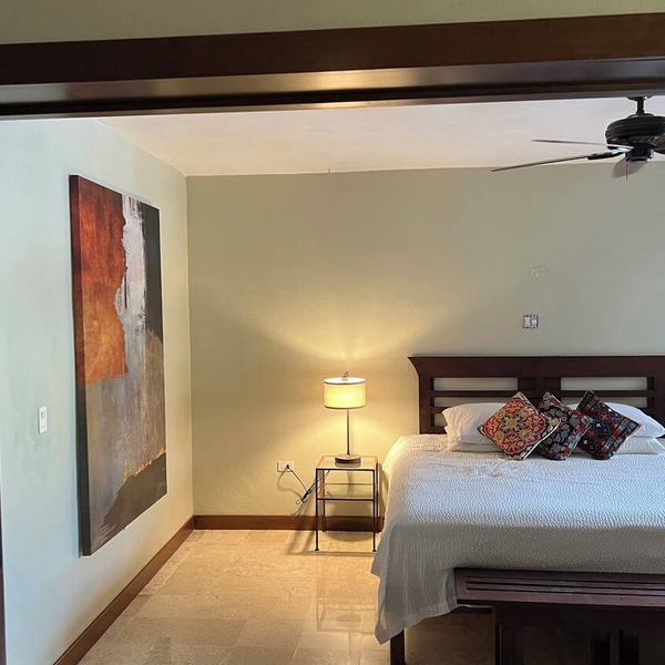 Heart of Cozumel: Modern Suite with Pool, Steps from the Sea