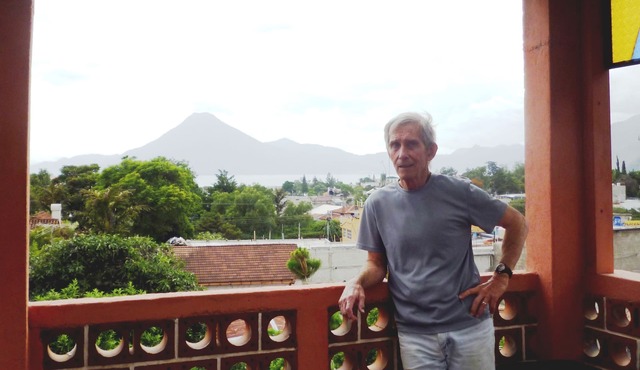 2-level apartment with Mirador in Panajachel