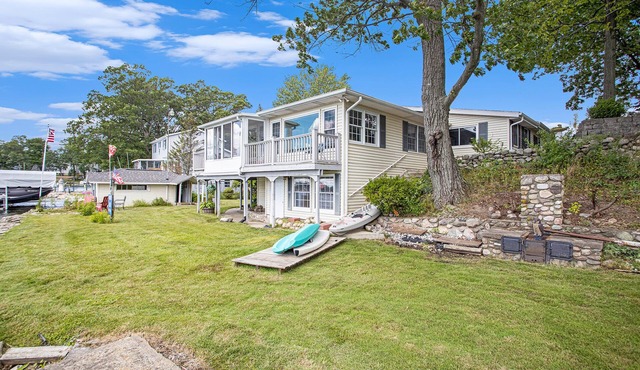 4 bedroom lakefront house on Pine Lake! Sunrise and Sunset views! in Plainwell