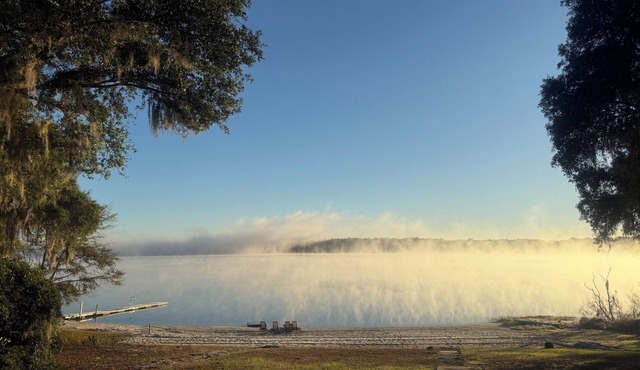 A unique vacation resort- former Florida Governor’s family estate lake house in Starke