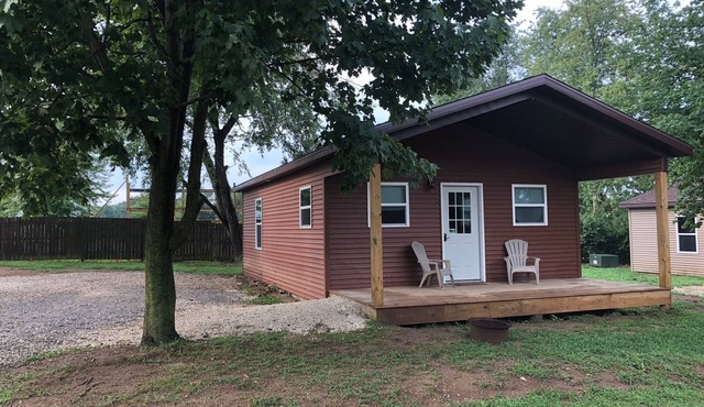 ADA Friendly 2 Bedroom Efficiency Luxury Cabin in Attica