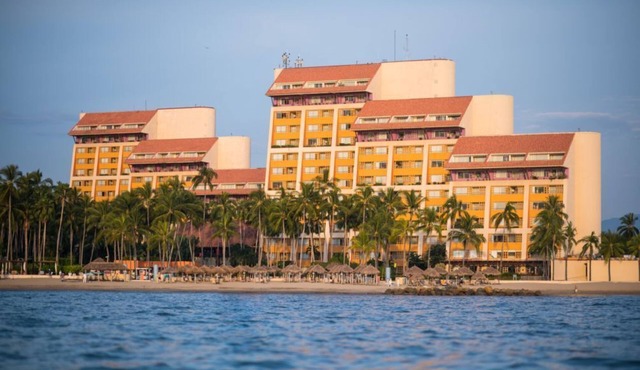 Adventure Awaits – 2BR Condo Near Botanical Gardens & Zoo in Puerto Vallarta