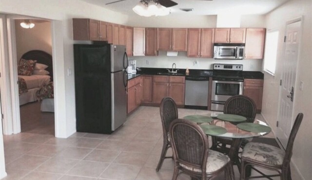 Areas Best Value - Private - Near all attractions- Secure and Immaculately Clean in Nokomis