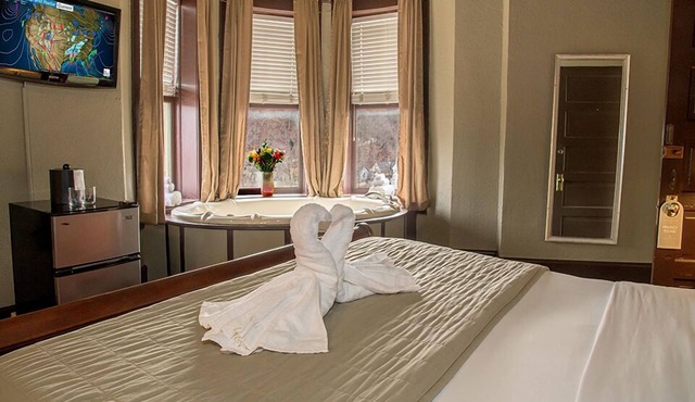 Basin Park Hotel and Spa in Eureka Springs