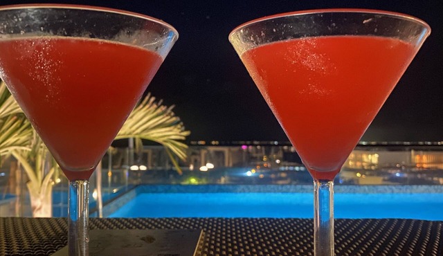 Be A VIP at Adults only REEF 28, all the BEST of Playa del Carmen