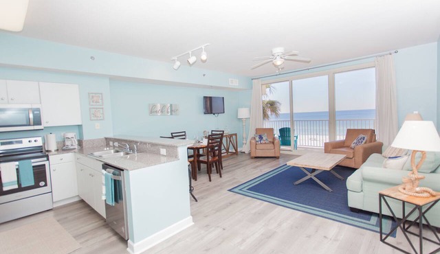 Beautiful Beachfront 2nd Floor Condo w/Direct Gulf Views Panama City Beach, FL in Panama City