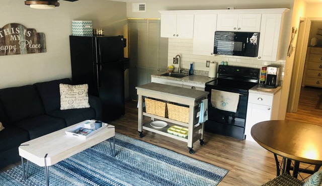 Beautifully Remodeled Waterfront Condo! in Lake Ozark