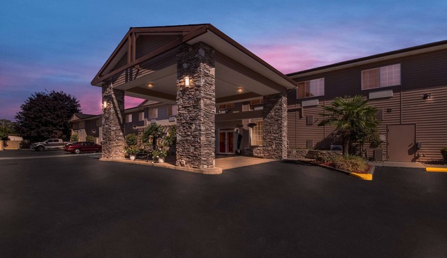 Best Western University Inn & Suites in Forest Grove