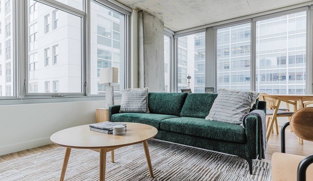 Blueground | West Loop, rooftop pool & gym in Chicago