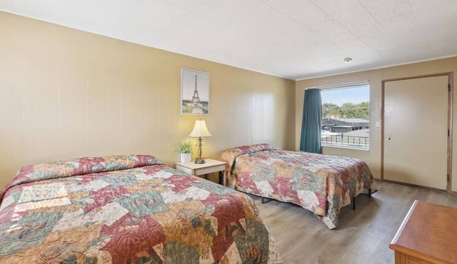 Budget Stopover w/Easy Access to Horizons Conference Center in Saginaw County