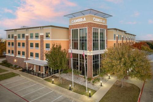 Cambria Hotel Plano - Frisco in Camey
