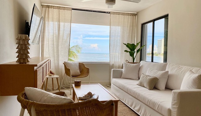 CANCUN BEACHFRONT CONDOS - FAMILY FRIENDLY