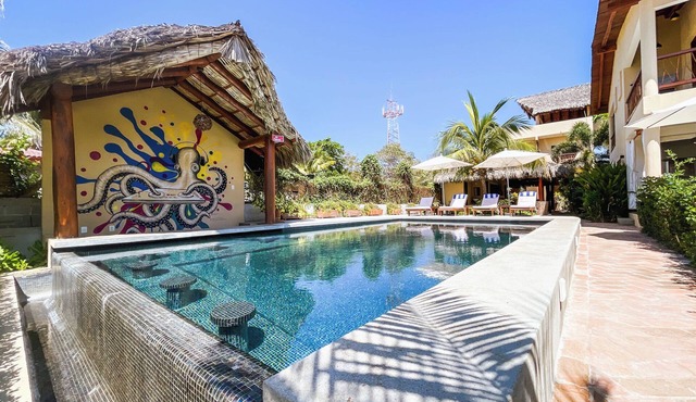 Casa Hermoso Cariño: Magnolia Bungalow in Troncones