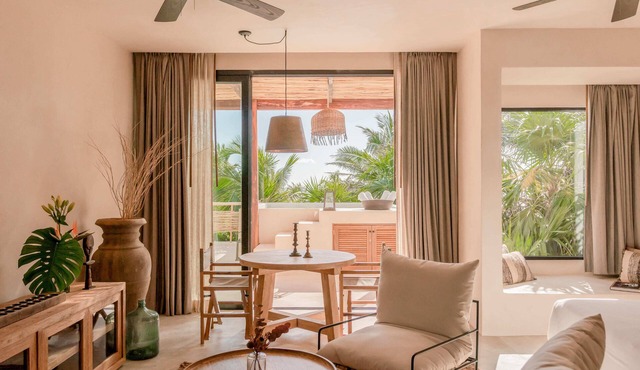 Chic Beach suite with Plunge Pool in Tulum Hotel Zone