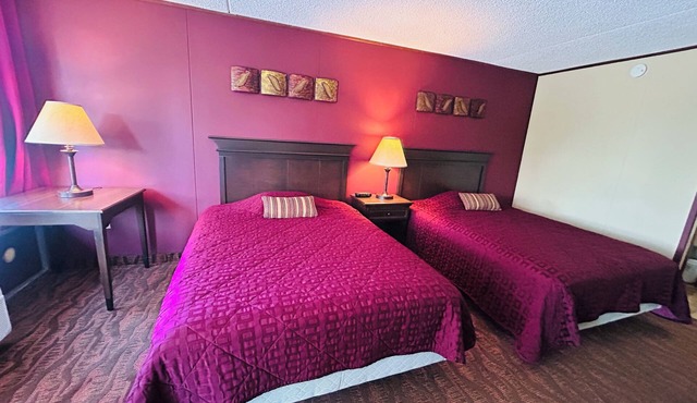 Colonial Mountain Inn Branson MO in Branson West