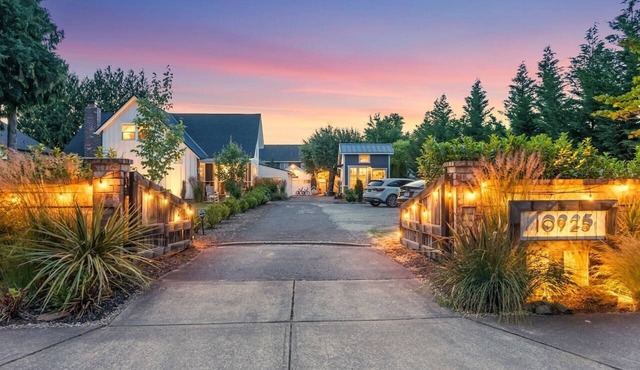 Cozy Vintage Farmhouse in Wilsonville