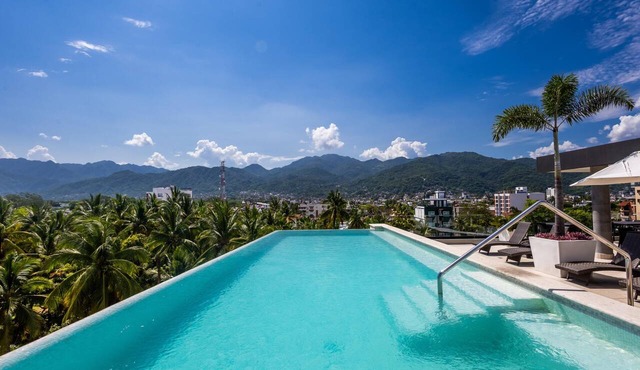 Deluxe 2BD corner unit & Rooftop Pool in Versalles 2BD Condo for rent in Versall in Puerto Vallarta