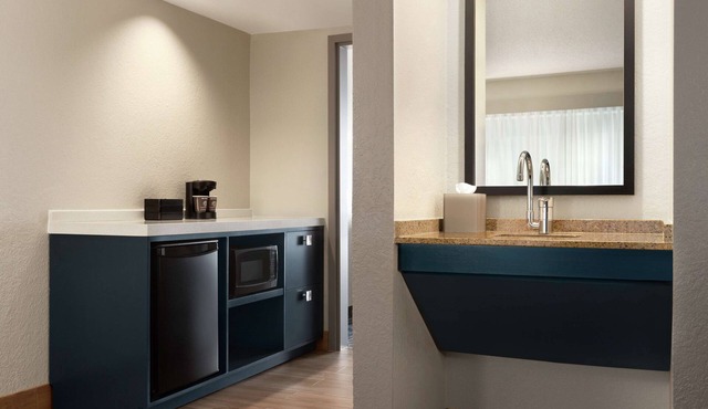 Embassy Suites by Hilton Miami International Airport in Miami