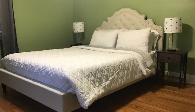 Enjoyable house with AC in Augusta - 2 bedrooms, perfect getaway. in Augusta