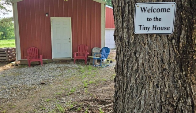 Furnished Tiny House in the country! Lakes, hunting, fishing+ just minutes away in Okmulgee