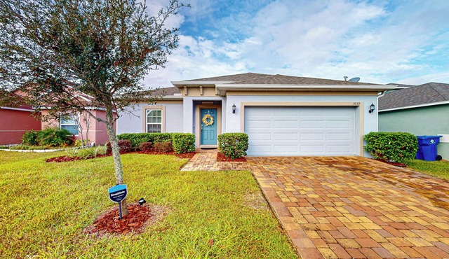 Gateway to Orlando Theme Parks! Dog-Friendly Haven in Groveland