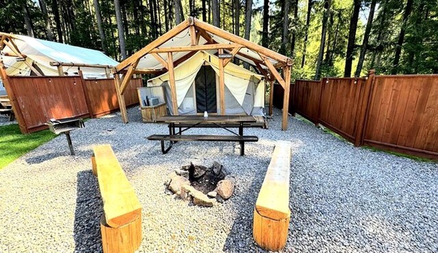 Glamping! Luxury Family Size Tent, Douglas County, Oregon in Idleyld Park