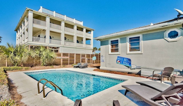 Gulf-View Home with Pool, Game Room & Tiki Cruise in Destin