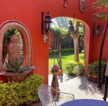 Hacienda Bugambilias Boutique Colonial in Galindo