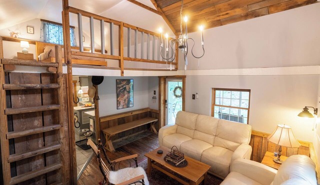 Hiker & Biker Cabin: A Peaceful Stay in Nature in Thaxton