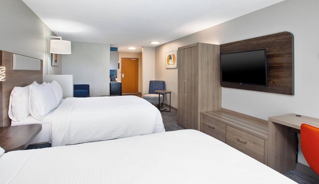 Holiday Inn Express & Suites Buffalo by IHG in Buffalo