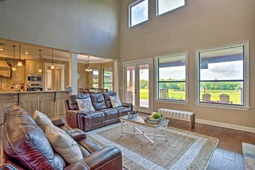Home w/Game Room & Fireplace: 14 Mi to McKinney! in Blue Ridge
