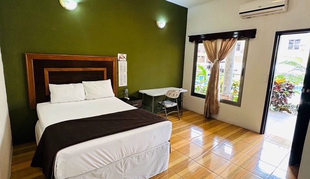 Hotel California Pacific Palm in Escuintla