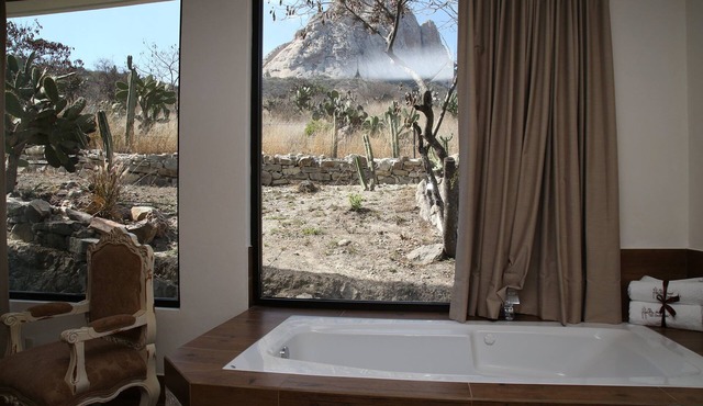 Hotel Centenario Los Arroyitos in Ezequiel Montes