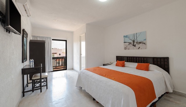 Hotel Imperial Laguna Faranda
