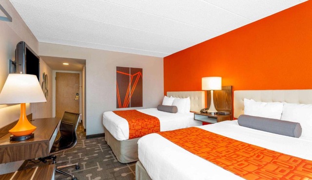 Howard Johnson by Wyndham Portsmouth in Portsmouth